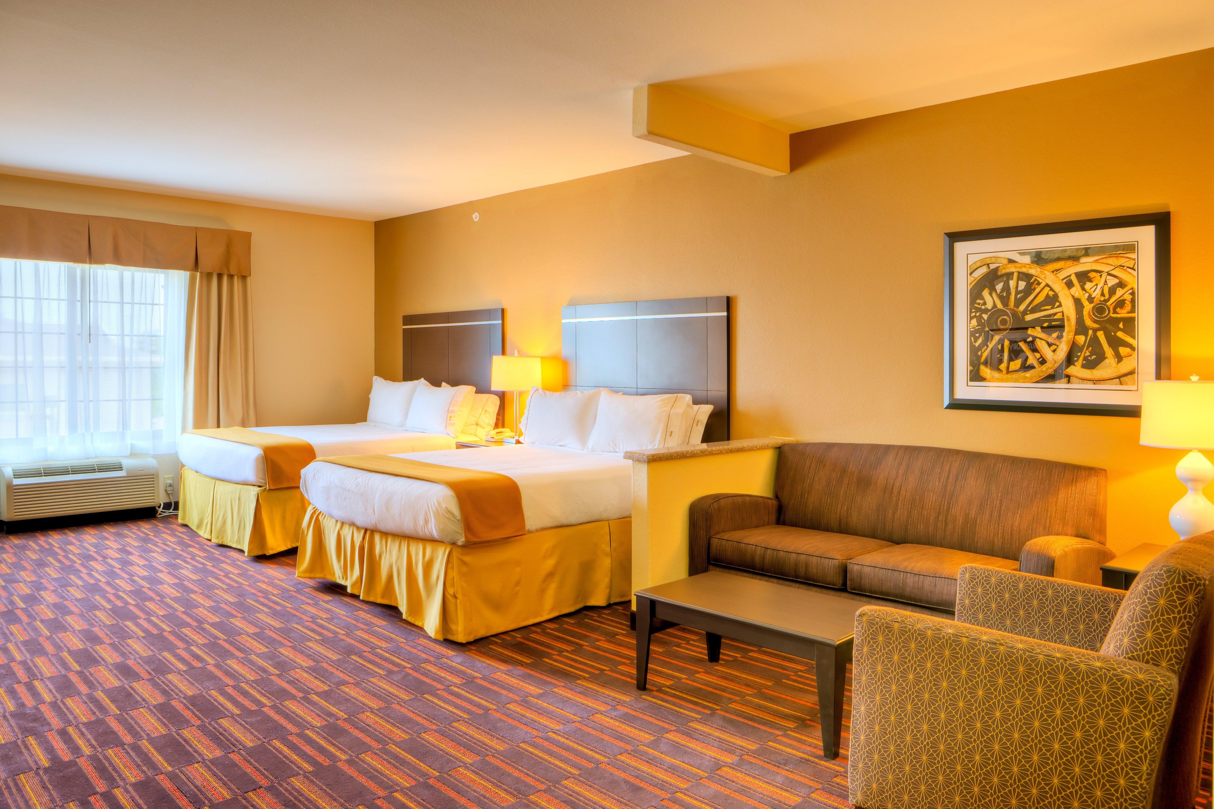 Holiday Inn Express And Suites Granbury By Ihg Exterior foto